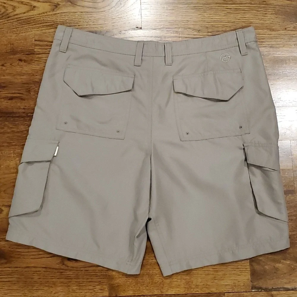 Mens Magellan light army green cargo shorts size 36 - Picture 3 of 6